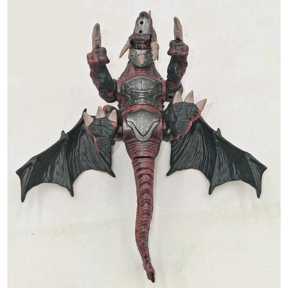 Very Rare 2005 Mega Bloks Clawdagger Red Dragon METAL AGES Tin Armour  9691
